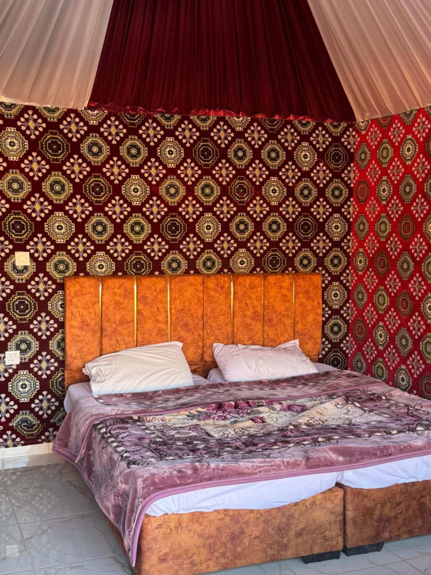 Wadi Rum Bubble Camp & Tour Extérieur photo