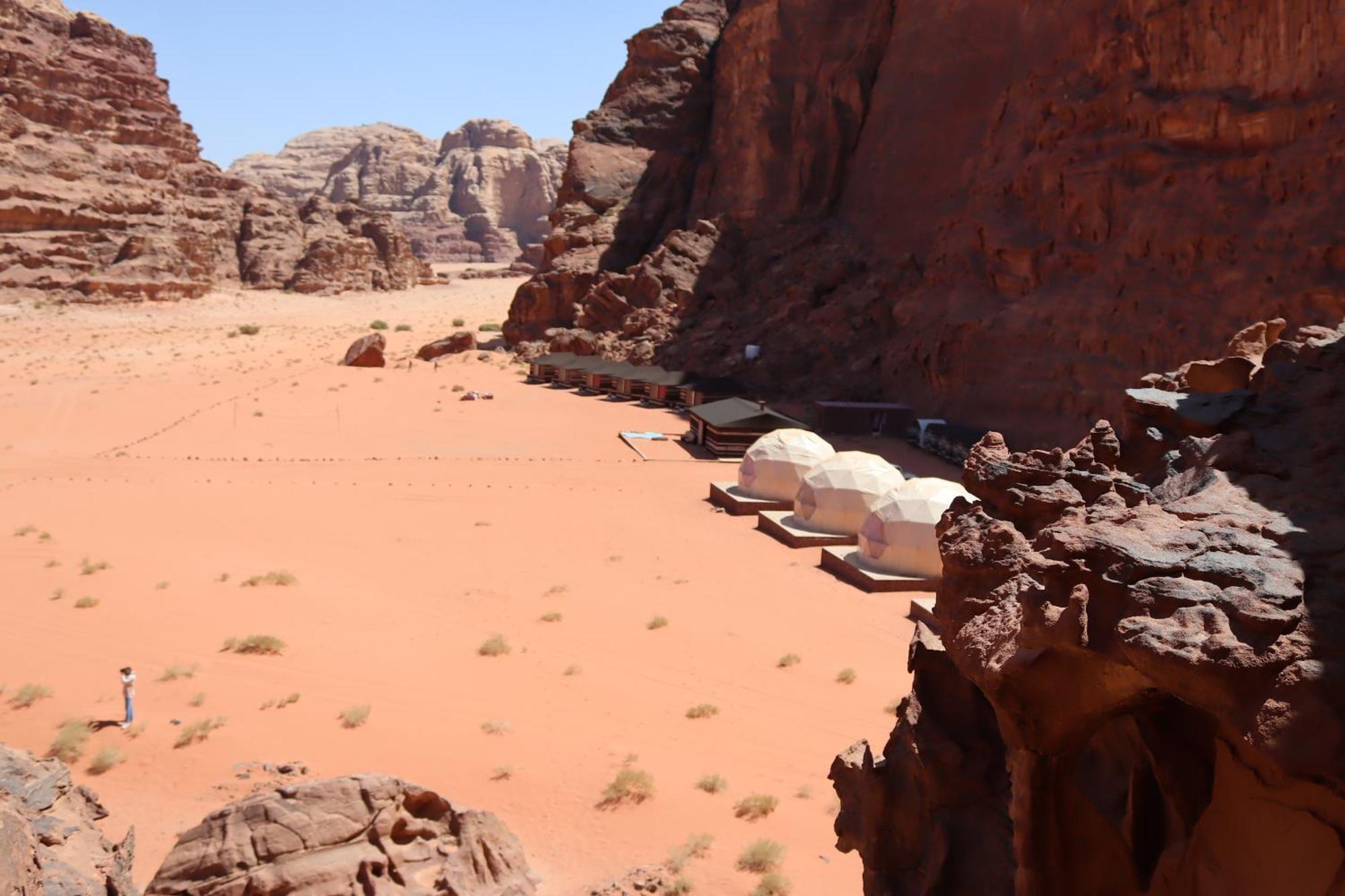 Wadi Rum Bubble Camp & Tour Extérieur photo
