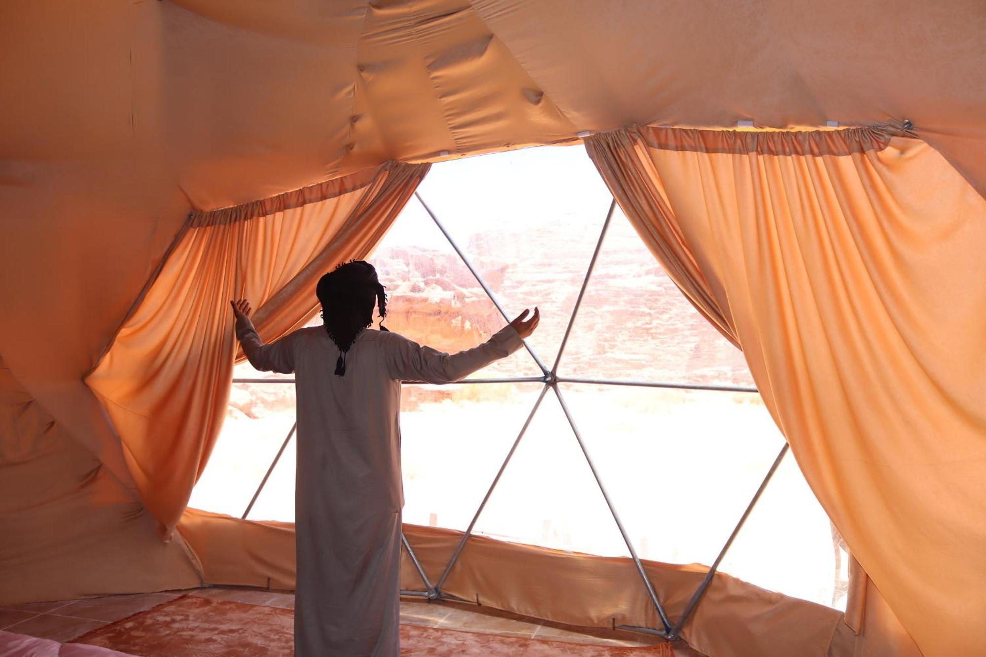 Wadi Rum Bubble Camp & Tour Extérieur photo