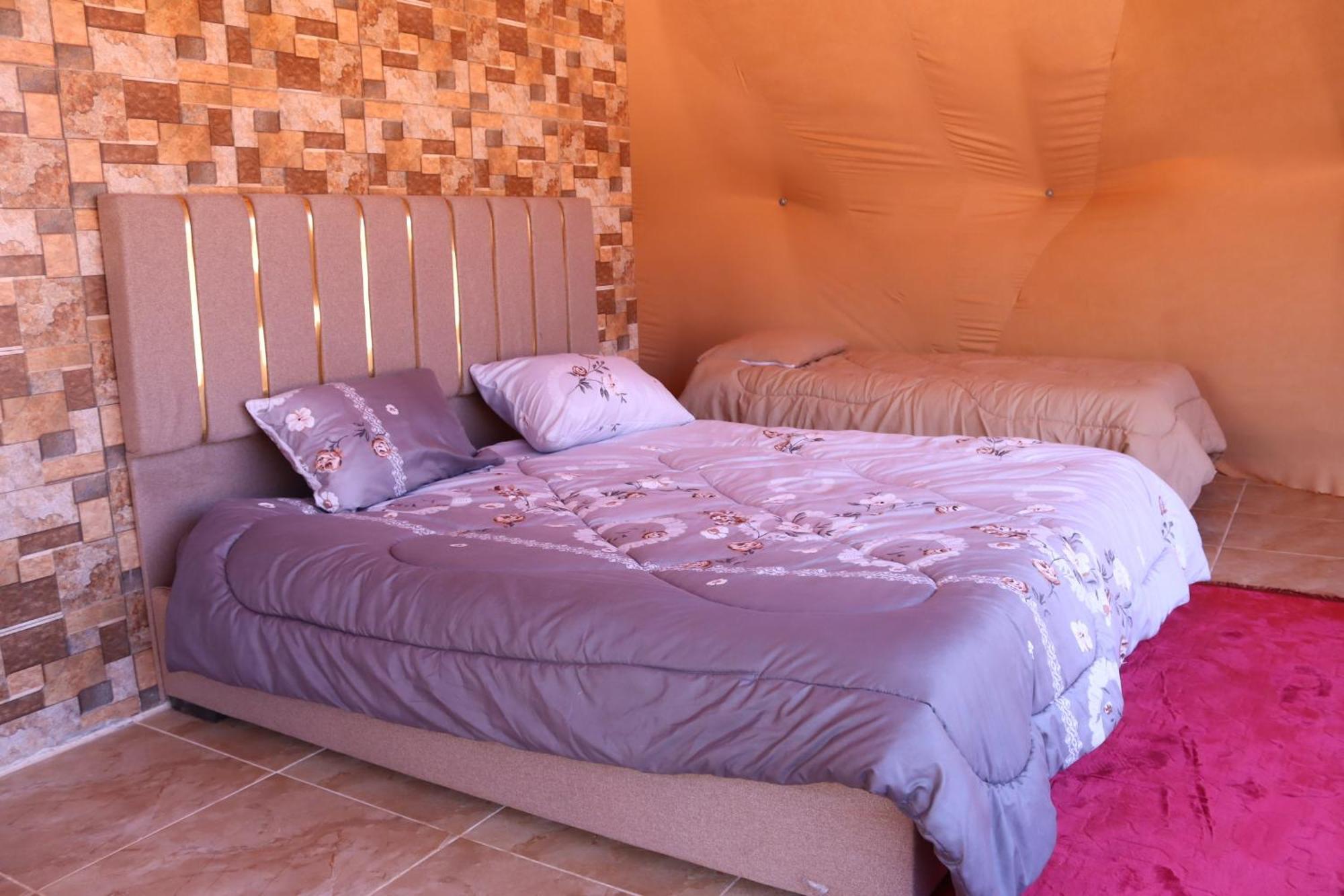 Wadi Rum Bubble Camp & Tour Extérieur photo