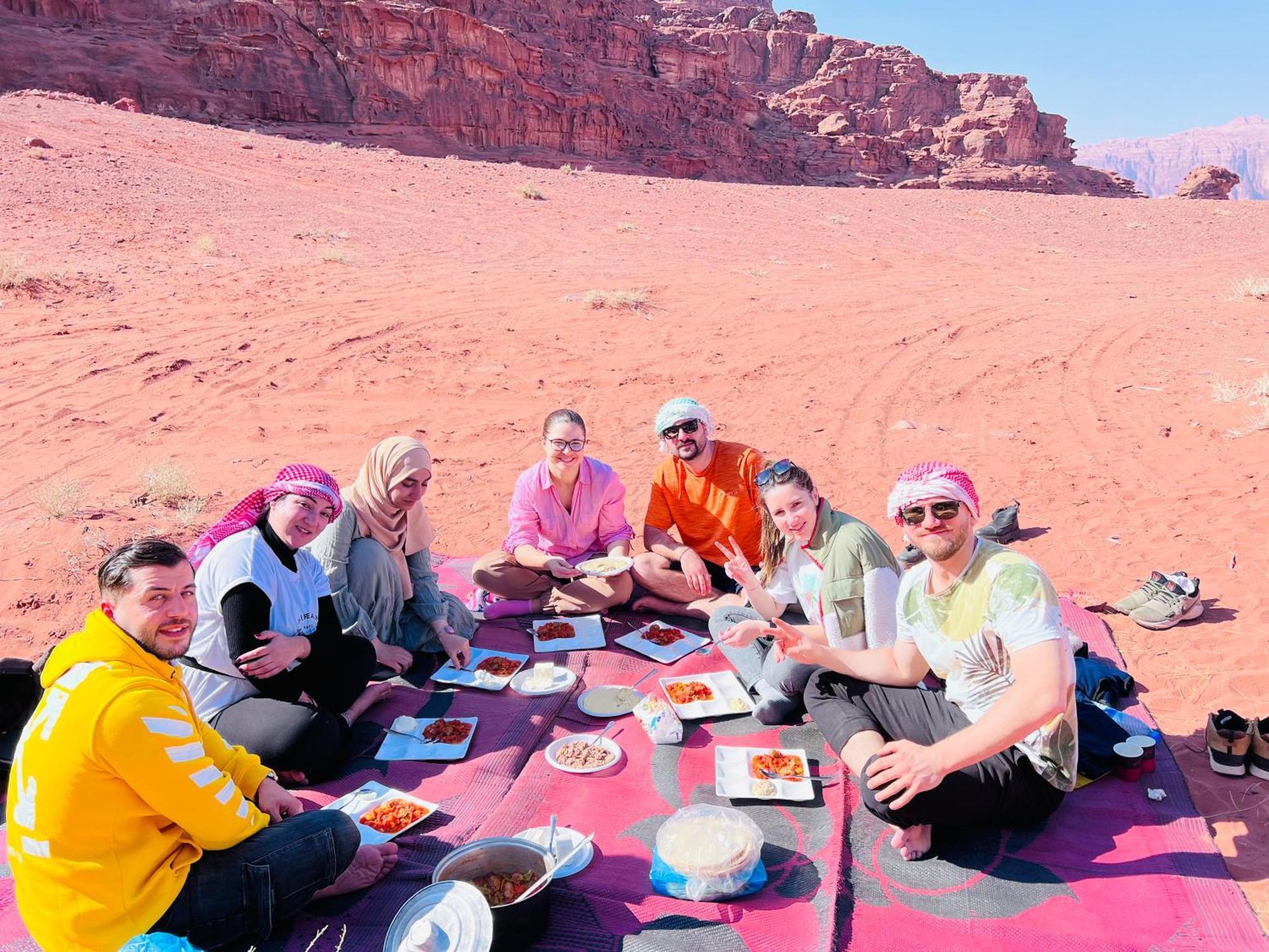 Wadi Rum Bubble Camp & Tour Extérieur photo